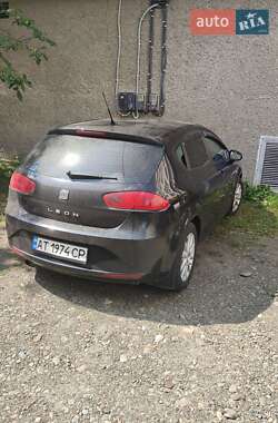Хэтчбек SEAT Leon 2010 в 