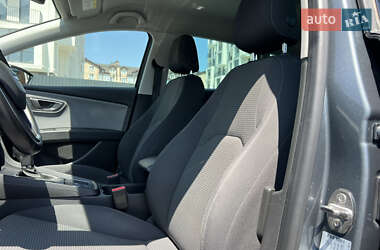 Хэтчбек SEAT Leon 2018 в 
