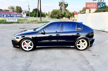 Хэтчбек SEAT Leon 2004 в 