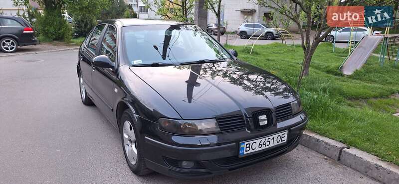 Хэтчбек SEAT Leon 2004 в 