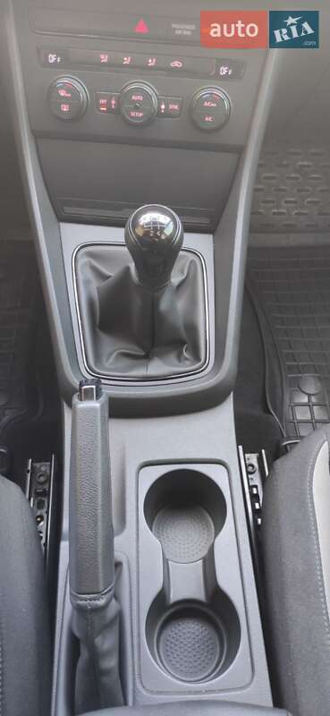 Хэтчбек SEAT Leon 2013 в Могилев-Подольске