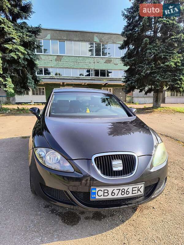 Хэтчбек SEAT Leon 2005 в 
