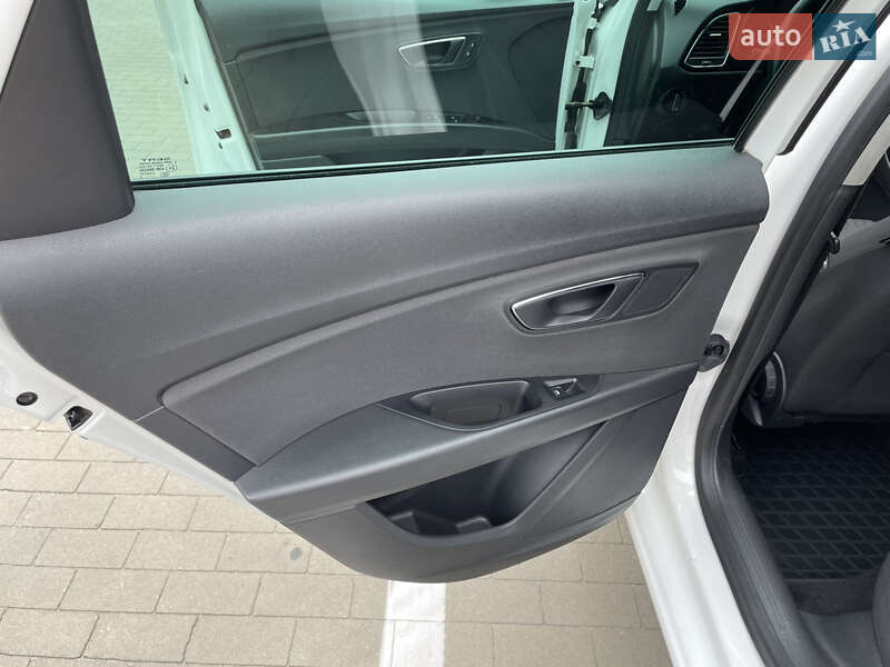 Универсал SEAT Leon 2014 в Киеве фото 23 Универсал SEAT Leon 2014 в Киеве