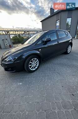 Хэтчбек SEAT Leon 2011 в 