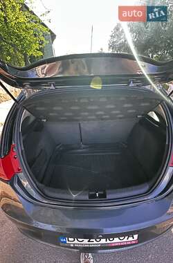 Хэтчбек SEAT Leon 2011 в 