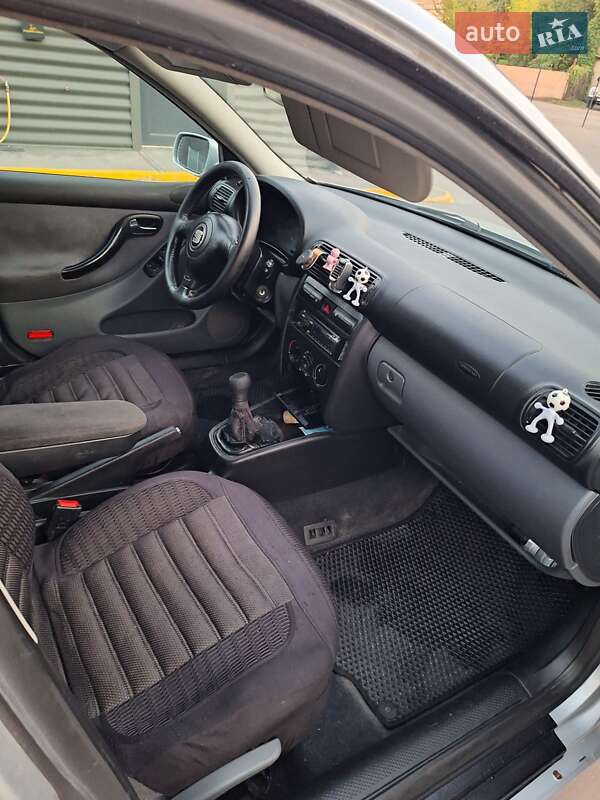 Хэтчбек SEAT Leon 2000 в Тысменице фото 5 Хэтчбек SEAT Leon 2000 в Тысменице