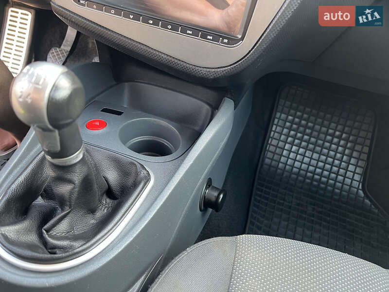 Хэтчбек SEAT Leon 2006 в Броварах