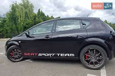 Хэтчбек SEAT Leon 2008 в 