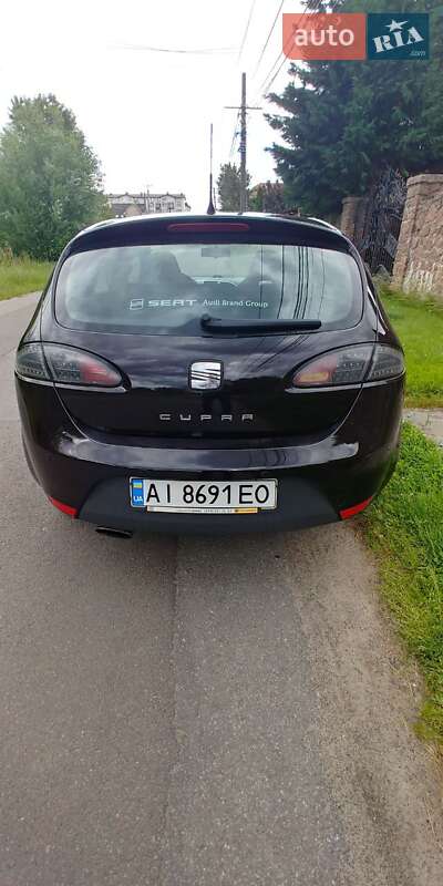 Хэтчбек SEAT Leon 2008 в Киеве