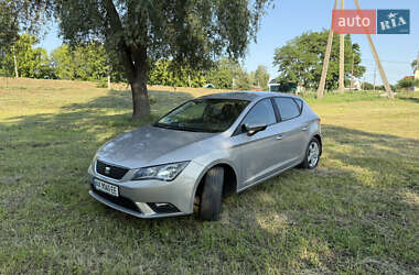 Хэтчбек SEAT Leon 2014 в Зенькове