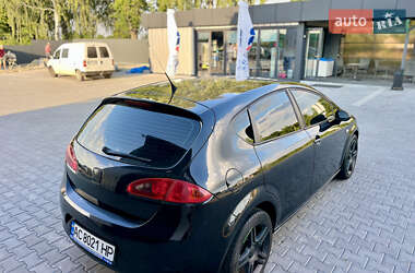 Хэтчбек SEAT Leon 2005 в 