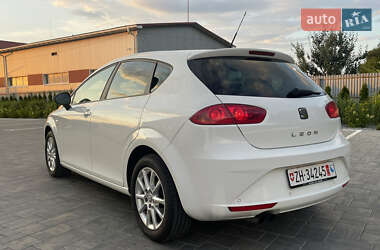 Хэтчбек SEAT Leon 2009 в 