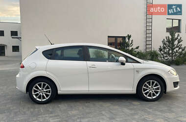 Хэтчбек SEAT Leon 2009 в 