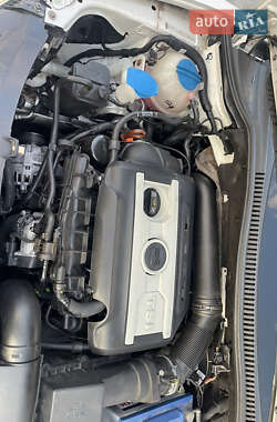 Хэтчбек SEAT Leon 2009 в 