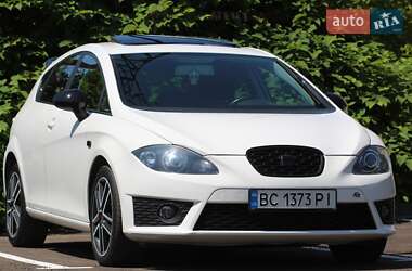 Хэтчбек SEAT Leon 2010 в 