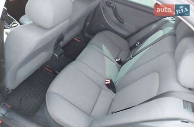 Хэтчбек SEAT Leon 2003 в 