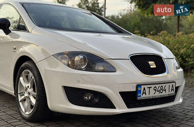 Хэтчбек SEAT Leon 2010 в 