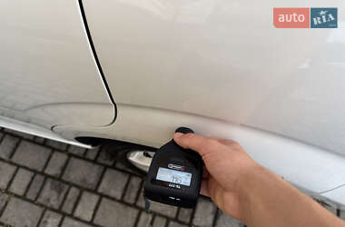 Хэтчбек SEAT Leon 2010 в 