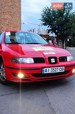 Хэтчбек SEAT Leon 2005 в 