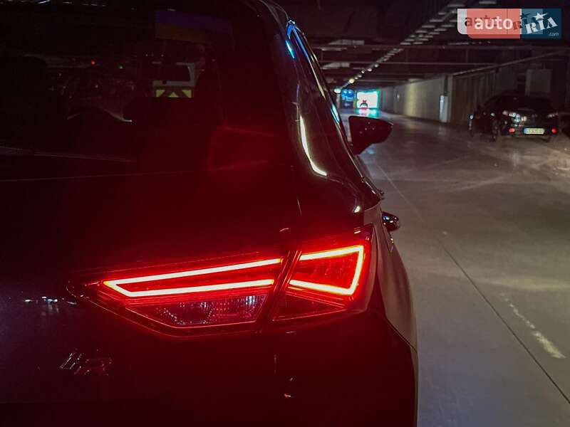 Хэтчбек SEAT Leon 2014 в Киеве