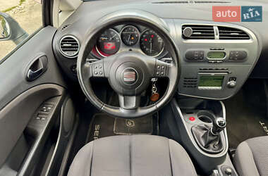 Хэтчбек SEAT Leon 2008 в 