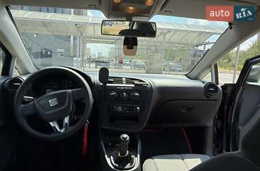 Хэтчбек SEAT Leon 2010 в 