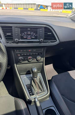 Хэтчбек SEAT Leon 2013 в Киеве