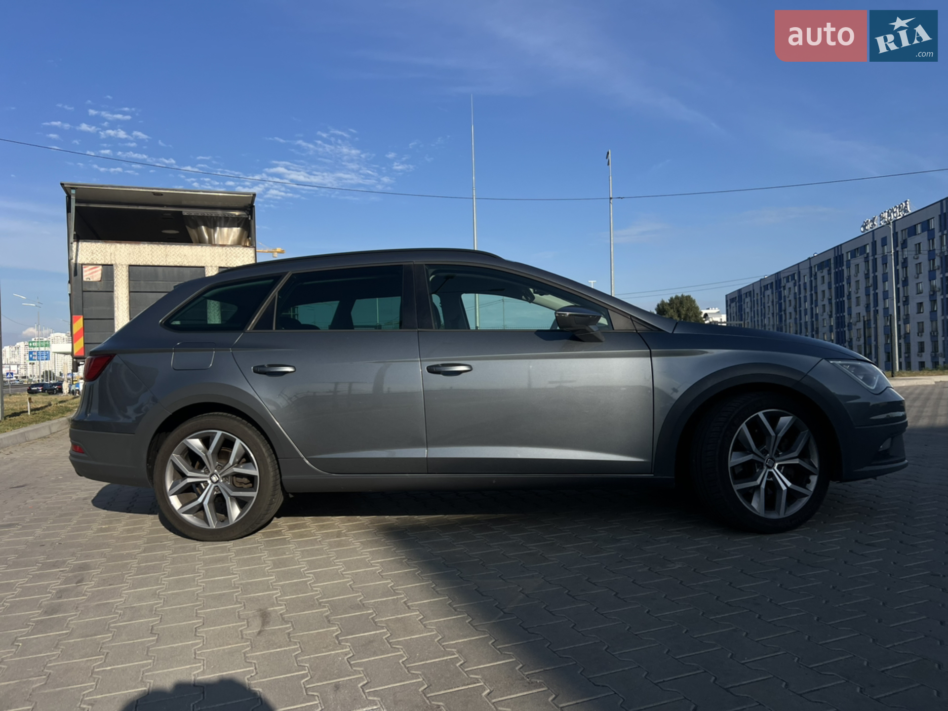 2015 SEAT Leon - мініатюра 5