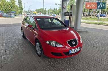 Хэтчбек SEAT Leon 2005 в 