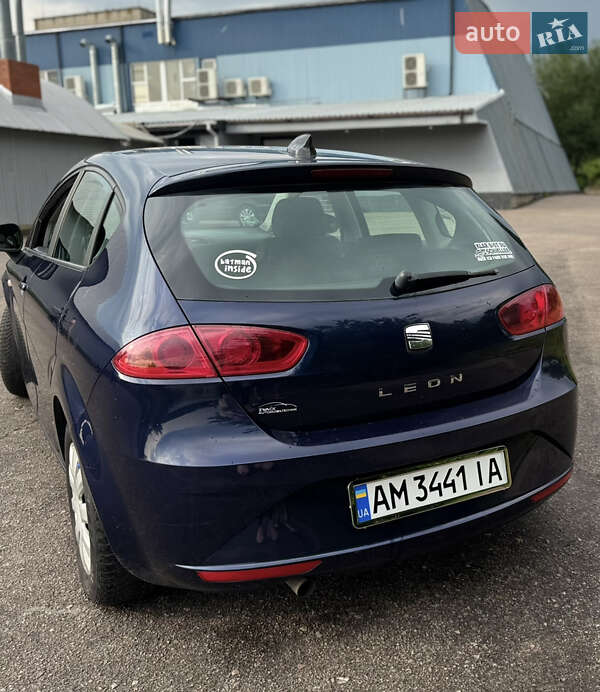 Хетчбек SEAT Leon 2009 в Бердичеві