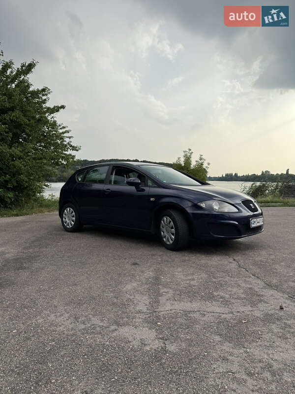 Хетчбек SEAT Leon 2009 в Бердичеві