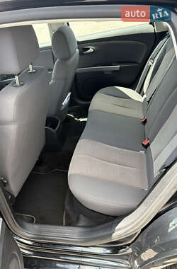 Хэтчбек SEAT Leon 2011 в 
