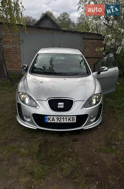 Хэтчбек SEAT Leon 2008 в 