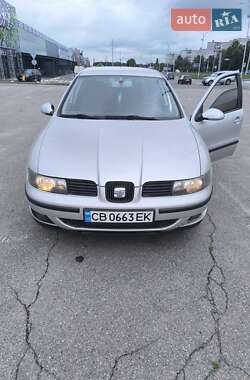 Хэтчбек SEAT Leon 2003 в 