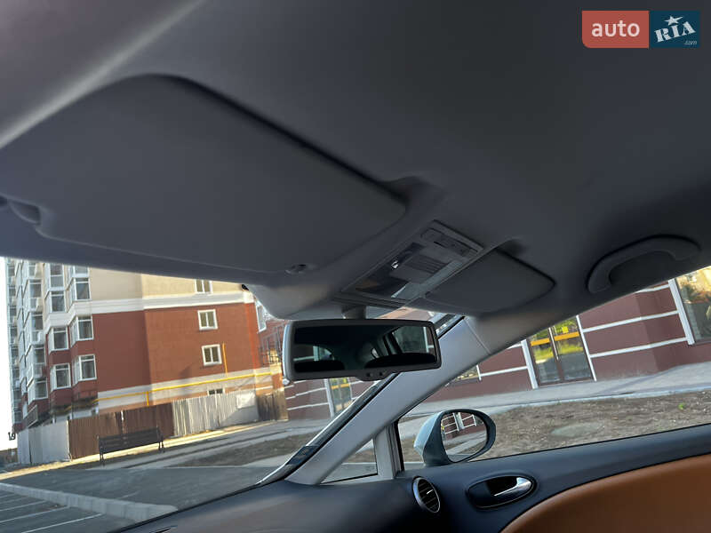 Хэтчбек SEAT Leon 2010 в Умани