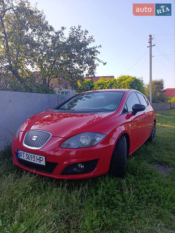 Хэтчбек SEAT Leon 2011 в Ивано-Франковске фото 5 Хэтчбек SEAT Leon 2011 в Ивано-Франковске