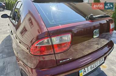 Хэтчбек SEAT Leon 2003 в 