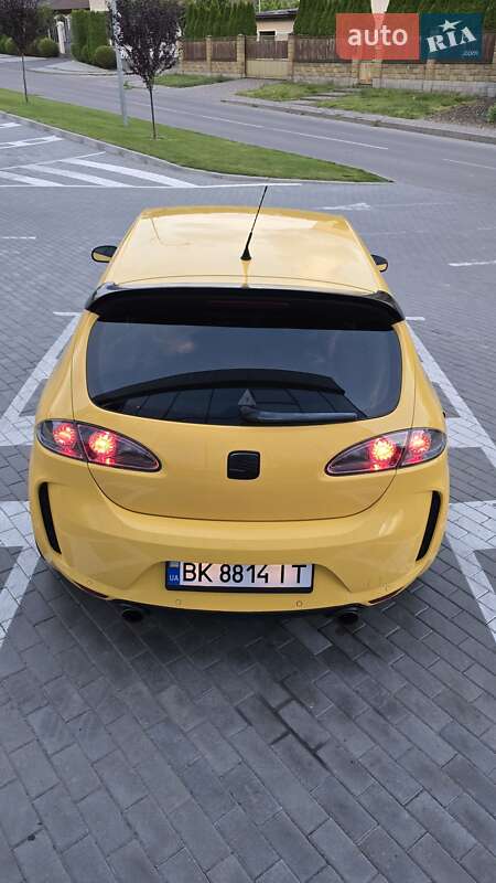 Хэтчбек SEAT Leon 2007 в Ровно