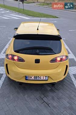 Хэтчбек SEAT Leon 2007 в 
