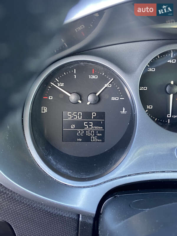 Хэтчбек SEAT Leon 2010 в Шептицькому