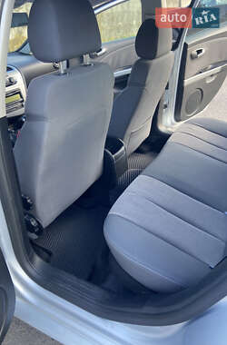 Хэтчбек SEAT Leon 2010 в 