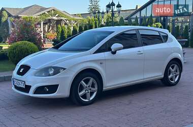 Хэтчбек SEAT Leon 2011 в 