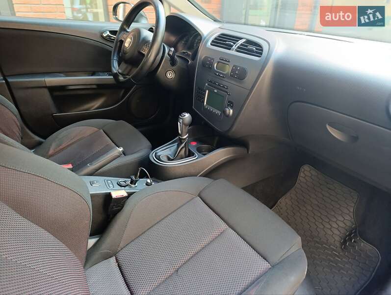 Хэтчбек SEAT Leon 2008 в Коломые фото 26 Хэтчбек SEAT Leon 2008 в Коломые