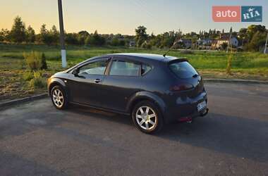 Хэтчбек SEAT Leon 2006 в 