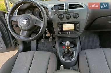Хэтчбек SEAT Leon 2006 в 