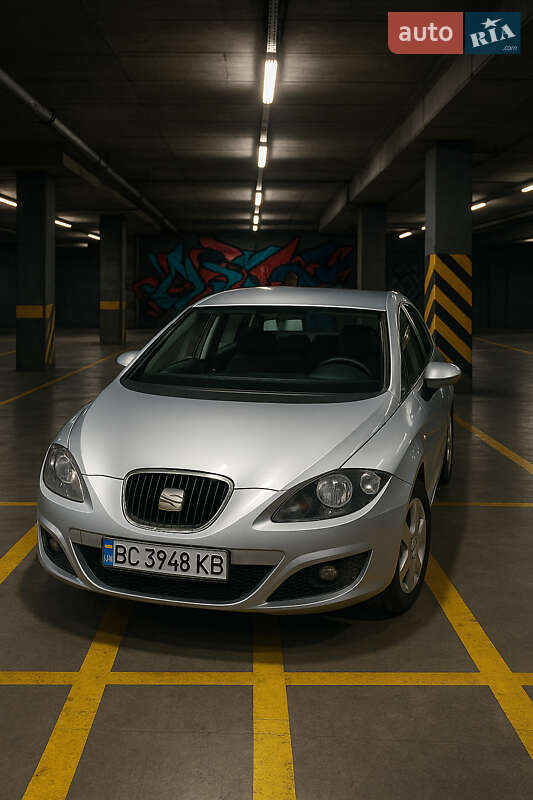 Хэтчбек SEAT Leon 2006 в Львове