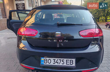 Хэтчбек SEAT Leon 2011 в 