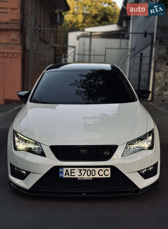 Хэтчбек SEAT Leon 2016 в Днепре