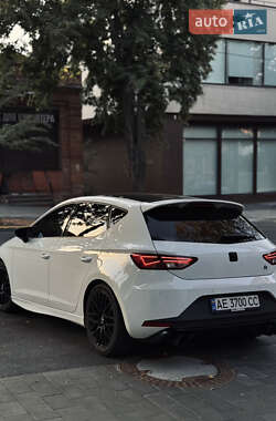 Хэтчбек SEAT Leon 2016 в 