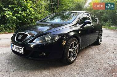 Хэтчбек SEAT Leon 2006 в 